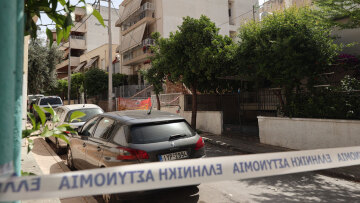 Με χτυπήματα στο πρόσωπο εντοπίστηκε νεκρή η 48χρονη στη Νέα Χαλκηδόνα - «Ο πρώην σύντροφός της την εκβίαζε και την πίεζε»
