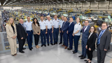 ΗΠΑ: Στα slots παραγωγής των ελληνικών F-35 ο αρχηγός ΓΕΑ - Δείτε φωτογραφίες