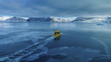 Η Γροιλανδία ως προκεχωρημένο φυλάκιο και «αποθήκη» σπάνιων γαιών: Γιατί ένα νησί καλυμμένο κατά 80% από πάγο αποτελεί διακαή πόθο του Τραμπ
