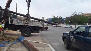 Ισχυροί νοτιάδες στην Κρήτη μετά την σκόνη: Ακυρώσεις πτήσεων, πτώσεις δέντρων και διακοπές ρεύματος