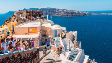 Αισιοδοξία για τον τουρισμό: Αύξηση στις αφίξεις οι ανοδικοί προορισμοί και το βάρος σε Κινέζους και Αμερικανούς