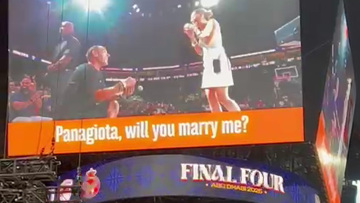 Άμπου Ντάμπι 2025: Πρόταση γάμου στο περιθώριο του ελληνικού εμφύλιου - Δείτε βίντεο