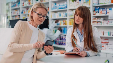 Ακριβά φάρμακα: Πόλεμος συλλόγων φαρμακοποιών για τη διάθεσή τους στους πολίτες