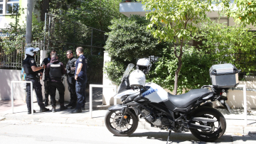 Γιος σκότωσε με μαχαίρι τη μητέρα του στο Χαϊδάρι - Ειδοποίησε ο ίδιος την Αστυνομία