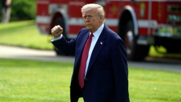 Ικανοποιημένος με την απόφαση του Εφετείου για τους δασμούς ο Τραμπ, επιτίθεται στην Κίνα