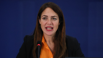 Μιχαηλίδου: Στηρίζουμε και αυξάνουμε τα επιδόματα, αλλά δίνουμε στις οικογένειες εργαλεία ελευθερίας