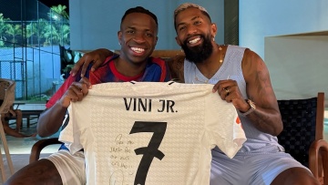 Η συνάντηση του Ροντινέι με τον Βινίσιους στη Βραζιλία
