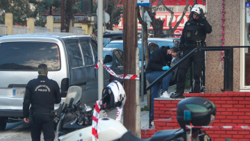 Συλλήψεις Τούρκων στη Θεσσαλονίκη - Μεγάλη έρευνα της ΕΛΑΣ για τους πυροβολισμούς σε πράκτορες της ΕΥΠ