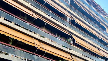 «Αγγελίνα μου...»: Η σπαρακτική κραυγή της μάνας για την 7χρονη που σκοτώθηκε στην Καλλιθέα