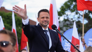 Προεδρικές εκλογές στην Πολωνία: Μικρό προβάδισμα του υποψηφίου του κυβερνώντος κόμματος ενόψει του β' γύρου