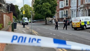 Βρετανία: Σύλληψη στο Λέστερ: Οδηγός παρέσυρε πεζούς μετά από διαπληκτισμό - Τέσσερις τραυματίες


