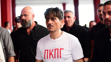 Ολυμπιακός - Παναθηναϊκός: Η άφιξη του Δημήτρη Γιαννακόπουλου στο ΣΕΦ - Βίντεο, φωτογραφίες