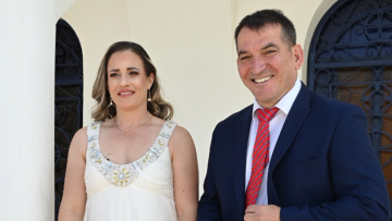 Ο Πύρρος Δήμας και η Αφροδίτη Σκαφίδα βάφτισαν την κόρη τους