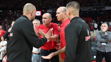 Νέα ανακοίνωση Ολυμπιακού: Είχαμε ζητήσει να απαγορευθεί η παρουσία του κ.Γιαννακόπουλου στο ΣΕΦ