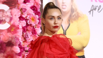 Μάιλι Σάιρους: Ποτέ δεν με ενθουσίαζε η ιδέα να γίνω μητέρα