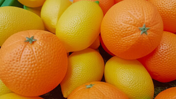 Φαγητό «πασπαλισμένο» με μικροπλαστικά: Τα προβλήματα υγείας που συνδέονται με την κατανάλωσή τους