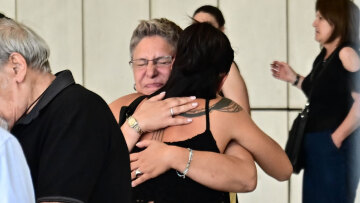 Πέντε χρόνια φυλακή για την τραγωδία στο Μάτι σε τρία στελέχη της Πυροσβεστικής και στον τότε Γ. Γ. Πολιτικής Προστασίας - Χρηματικές ποινές στους άλλους έξι