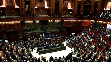 Πέρασε από τη Γερουσία στην Ιταλία νόμος με αυστηρότερα μέτρα για καταλήψεις
