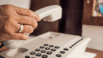 Πώς διεθνικό κύκλωμα απατεώνων άρπαξε 8 εκατ. ευρώ από πολίτες - Το δήθεν δώρο και η «χρυσή» συνδρομή περιοδικού