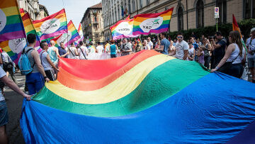Ιταλία: Απόφαση-ορόσημο για τα γονεϊκά δικαιώματα ομόφυλων ζευγαριών