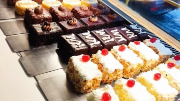 Πού βρίσκουμε σήμερα το cult γλυκό «γλώσσα της πεθεράς»