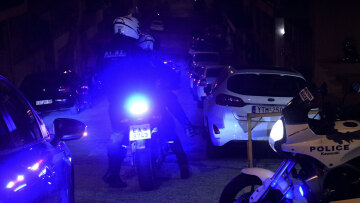 Βρέθηκε βρέφος 30 ημερών σε καρότσι σούπερ μάρκετ στην Ακρόπολη