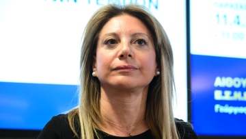 Καρυστιανού σε βουλευτές: Σας παρακαλώ να στηρίξετε την πρόταση συγγενών των θυμάτων για την Προανακριτική