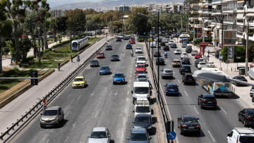 Κυκλοφοριακές ρυθμίσεις στη Λεωφόρο Ποσειδώνος 4 και 5 /02 λόγω εργασιών
