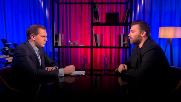 Γιώργος Σαμπάνης στο protothema: Το τραγούδι είναι ανταγωνιστικό και μου αρέσει να κερδίζω τίμια - Με ενοχλεί η κάμερα στο αεροδρόμιο