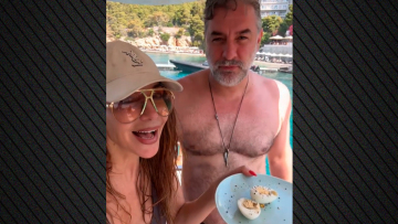 Δέσποινα Βανδή: Το βίντεο με τον Βασίλη Μπισμπίκη, τα βραστά αυγά και το τραγούδι «ποια άλλη θα έκανε για πες μου όλα αυτά;»