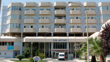 Ανέκτησαν τις αισθήσεις τους μετά από ανάνηψη 20 λεπτών τα δύο παιδιά που ανασύρθηκαν από τον Άραχθο