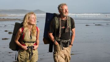 Τζίλιαν Άντερσον - Τζέισον Άιζακς: Πρωταγωνιστούν στη νέα ταινία «Το Μονοπάτι του Αλατιού»  - Βίντεο