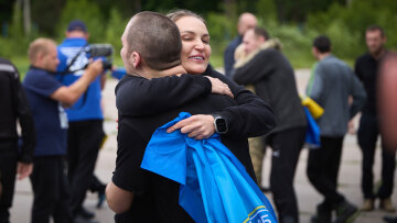 Νέα ανταλλαγή αιχμαλώτων μεταξύ Ουκρανίας - Ρωσίας: Επιστρέφουν σοβαρά τραυματισμένοι στρατιώτες