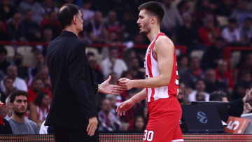 Μπαρτζώκας: Ο Πετρούσεφ δεν θέλει να είναι στον Ολυμπιακό  - «Δεν μπορεί να παίξει με τον συγκεκριμένο προπονητή» απάντησε ο ατζέντης του 
