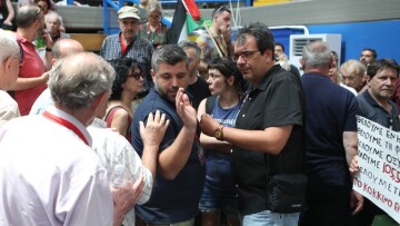 Λύση από το Συνέδριο ζήτησαν οι εργαζόμενοι στα κομματικά ΜΜΕ του ΣΥΡΙΖΑ