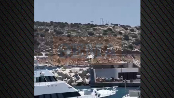 Νέο βίντεο-ντοκουμέντο: Η στιγμή που το ελικόπτερο πέφτει στο νερό στη Μαρίνα Βουλιαγμένης - Το λάθος του πιλότου