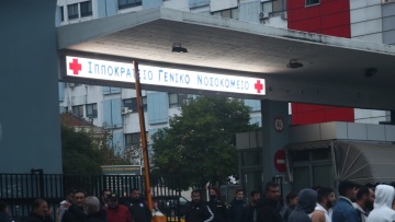 Επιτυχημένη μεταμόσχευση σε 32χρονο στο Ιπποκράτειο - Έλαβε τον νεφρό του 14χρονου Σπύρου που πνίγηκε στον Άραχθο