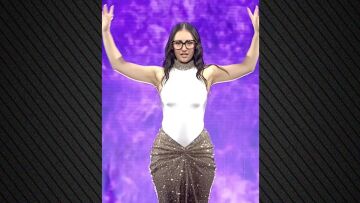 Κλαυδία: Η εμφάνισή της με την «Αστερομάτα» στη σκηνή των Mad VMA - Δείτε το βίντεο