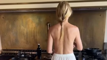 Η Γκουίνεθ Πάλτροου έφτιαξε πρωινό χωρίς την μπλούζα της και έγινε viral