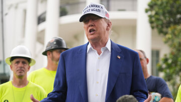 Ο Τραμπ δεν αποκλείει χτύπημα στο Ιράν: «Μπορεί να το κάνω, μπορεί και όχι, κανείς δεν ξέρει» - «Τους έδωσα το τελεσίγραφο των τελεσιγράφων»