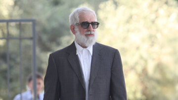 Πέτρος Φιλιππίδης: «Έχω κάνει λάθη, αλλά ποτέ δεν βίασα - Είμαι ένας άνεργος ζούμε επειδή δουλεύει η Ελπίδα»