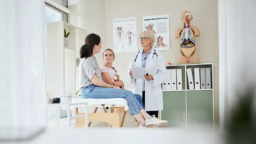 Γιατί οι γιατροί ζητούν ταχύτερους ρυθμούς εγγραφής στον Προσωπικό Παιδίατρο