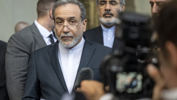 Αραγτσί: Δεν μπορούμε να διαπραγματευτούμε με τις ΗΠΑ ενώ βομβαρδιζόμαστε - Θα δεχτούμε λύση σαν του 2015
