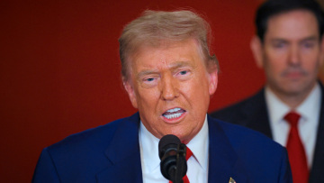 Τραμπ: Δεν είμαι ευχαριστημένος με Ισραήλ και Ιράν, δεν ξέρω τι σκ@@@ κάνουν! 