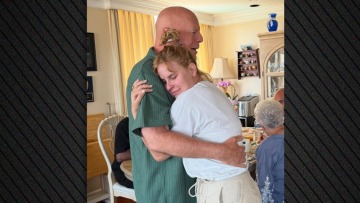 Η κόρη του Μπρους Γουίλις μοιράστηκε νέες φωτογραφίες του ηθοποιού