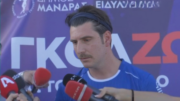 Ο Γιώργος Γεροντιδάκης αρνήθηκε να σχολιάσει τα κοινά στιγμιότυπα με την Ντορέττα Παπαδημητρίου: Τέτοιες ερωτήσεις είναι λίγο άτοπες