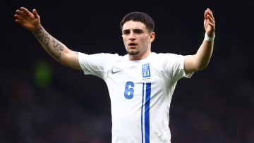 Χρήστος Ζαφείρης: «Ζεστός» για τη μεταγραφή του στον Ολυμπιακό, τι ισχύει με τον διεθνή Έλληνα ποδοσφαιριστή