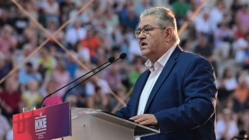 Κουτσούμπας: Με το μεγαλειώδες έργο του ο Θεοδωράκης απαθανάτισε όλο το έπος της λαϊκής πάλης