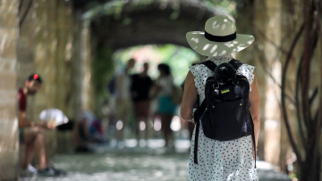 Καύσωνας - εξπρές με έντονη ζέστη σήμερα, πότε θα δούμε 40άρια στην Αττική 