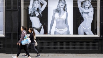 Το κίνημα του body positivity πέθανε: Το skinny είναι η νέα επώνυμη τσάντα-σύμβολο στάτους